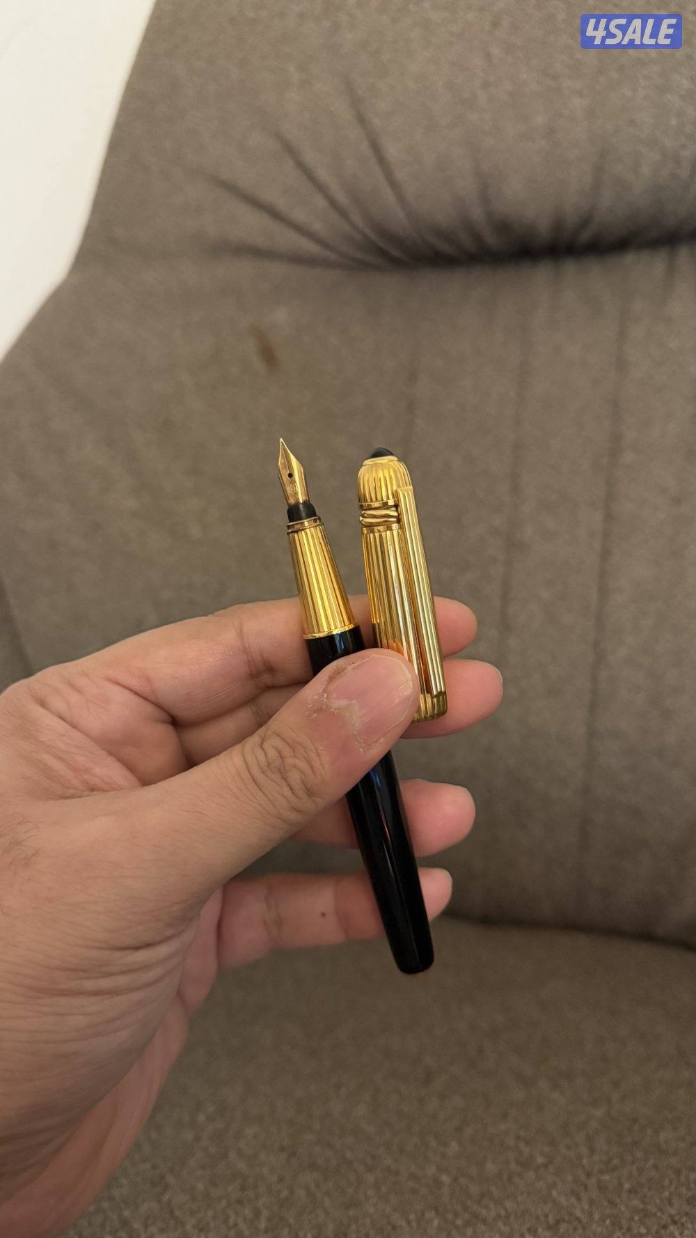 باشا منوصف اسود بذهبي1