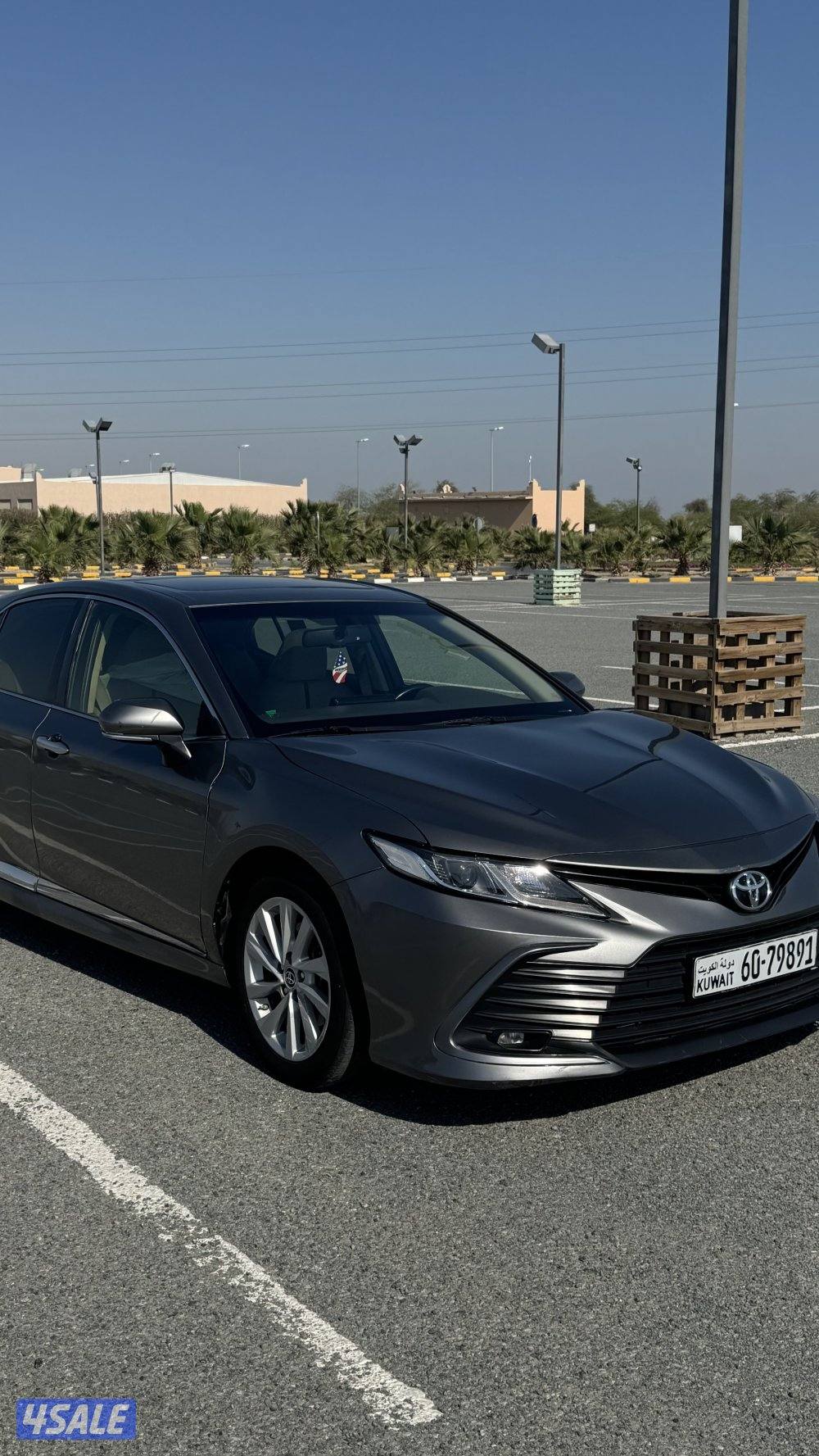 للبيع تويوتا كامري 2022 GLE نظيف ماشي 98 الف شرط الفحص1