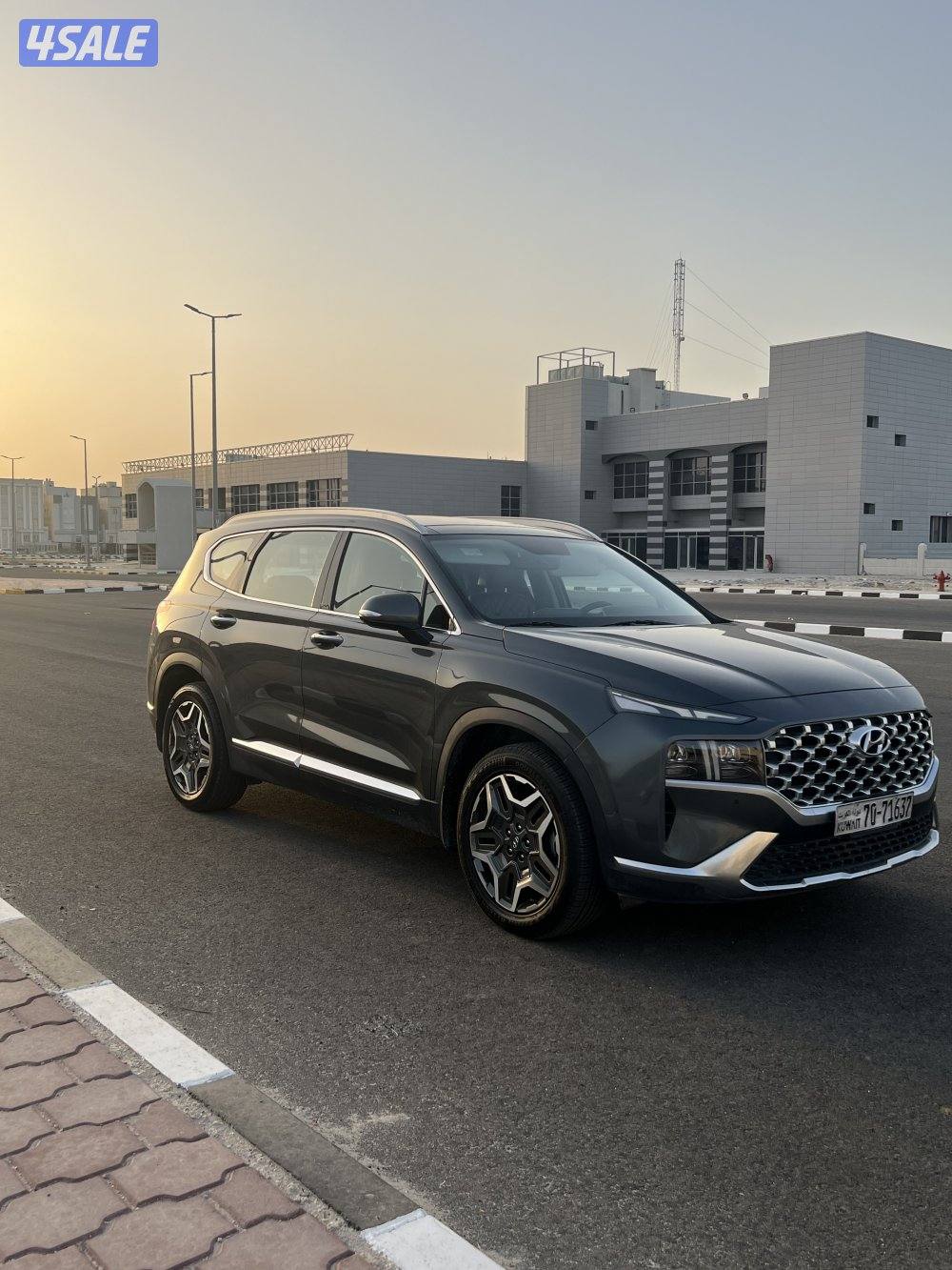 للبيع سنتافي اعلى درجه3