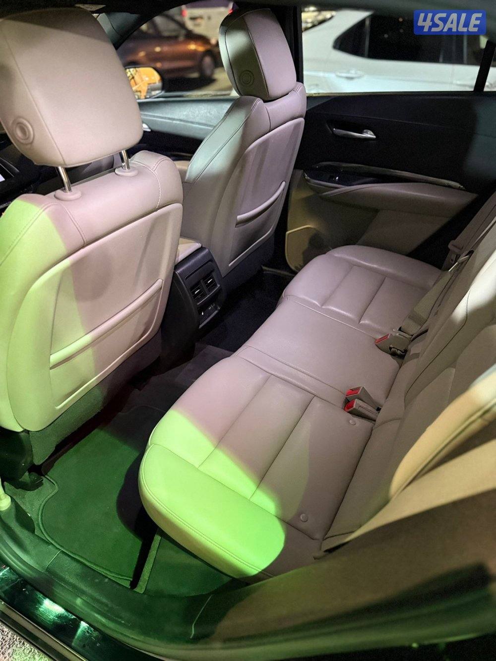 كاديلاك xt4 مديل ٢٠٢٠ بحالة الوكاله6