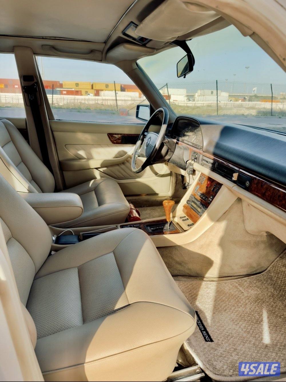 Mercedes 280 SEL (1983)5