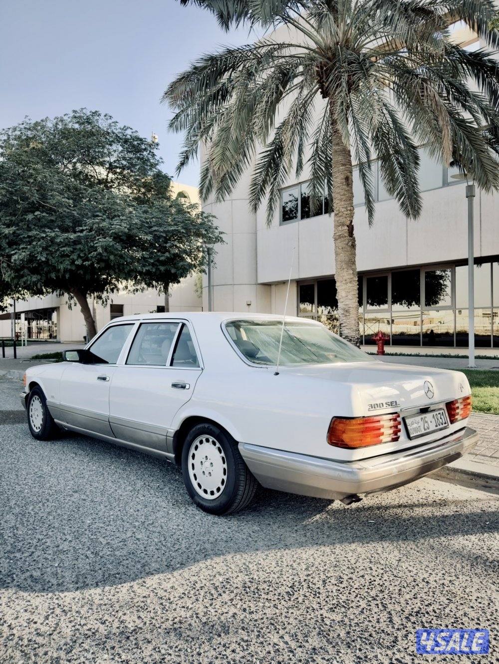 Mercedes 280 SEL (1983)6