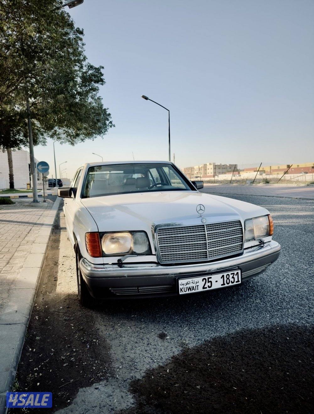 Mercedes 280 SEL (1983)8
