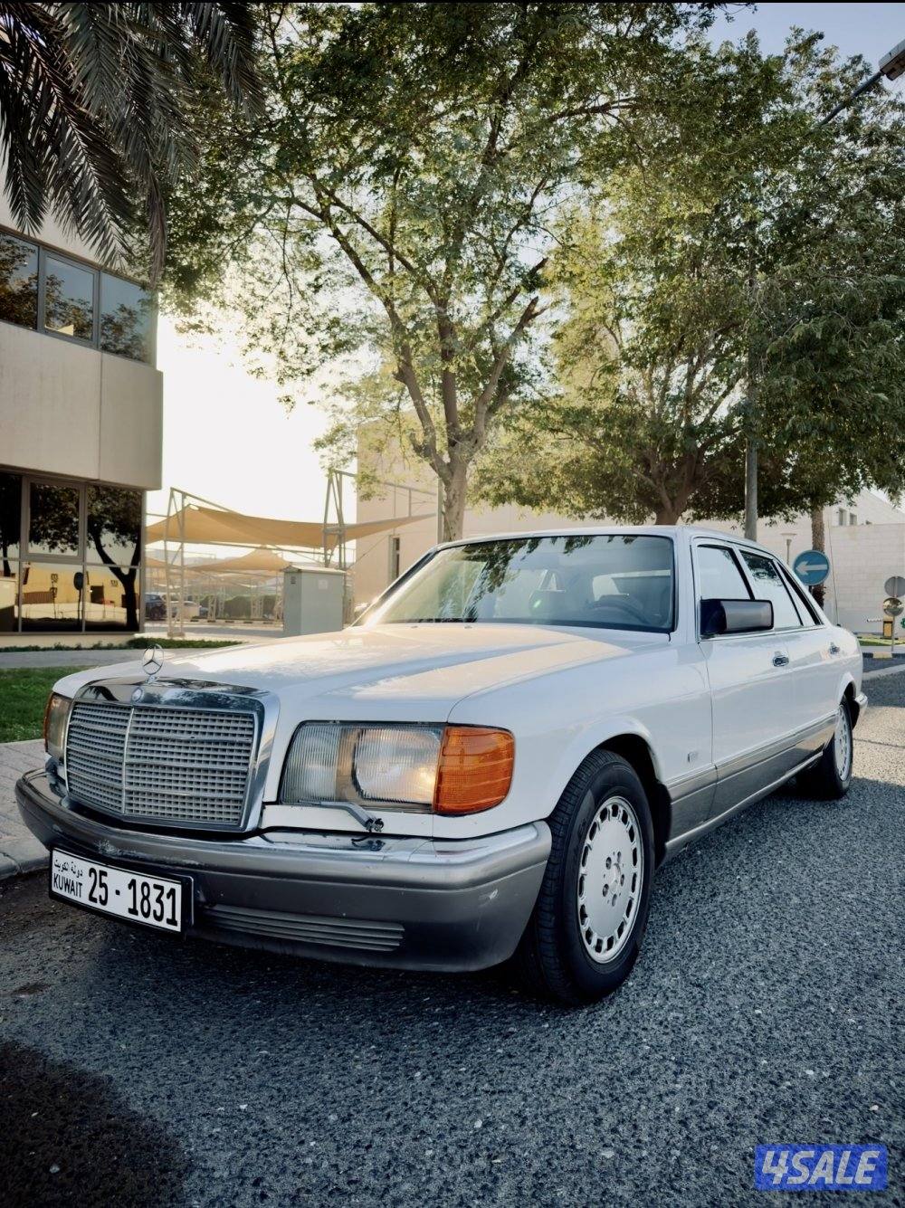 Mercedes 280 SEL (1983)7