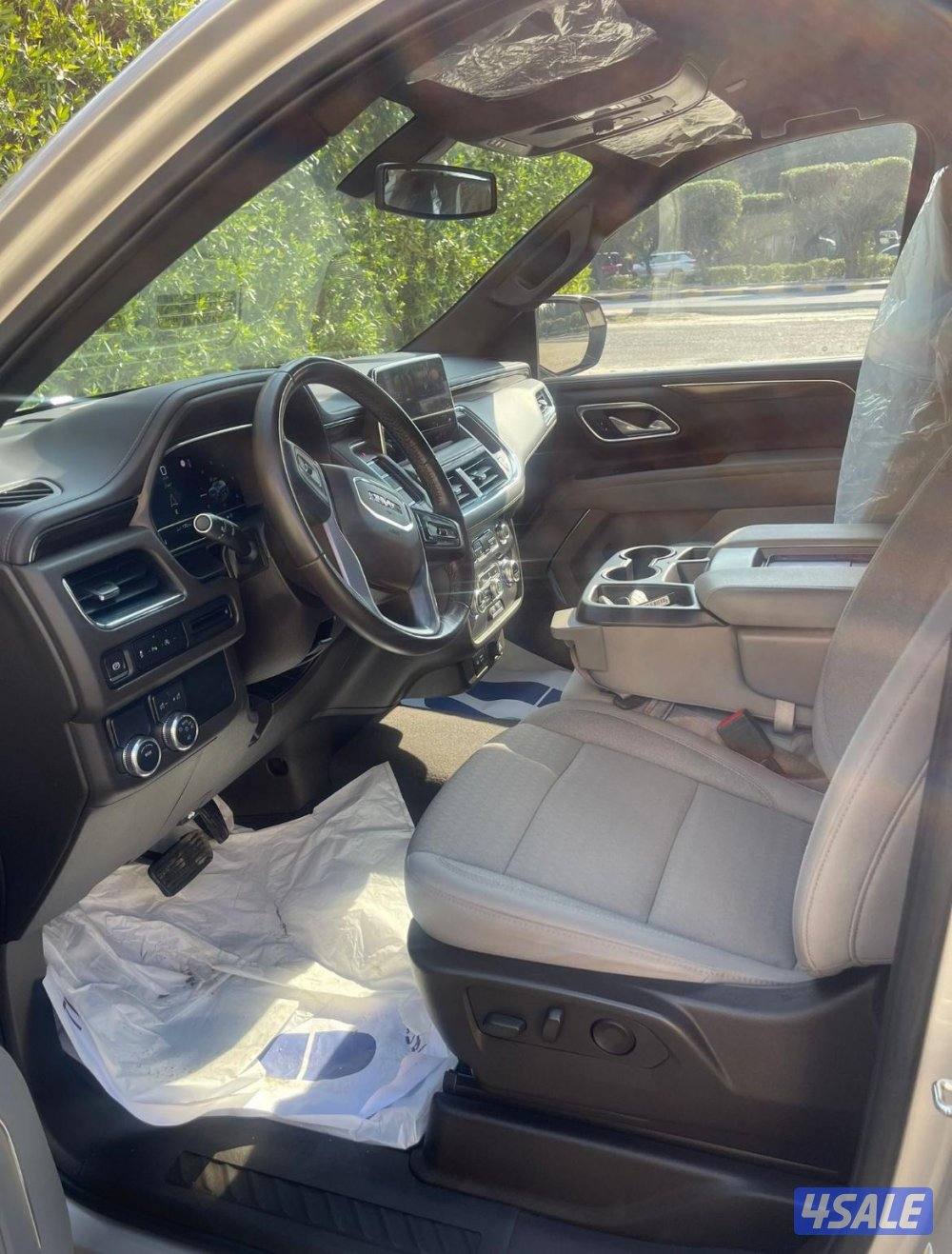 للبيع يوكن ٢٠٢٣4