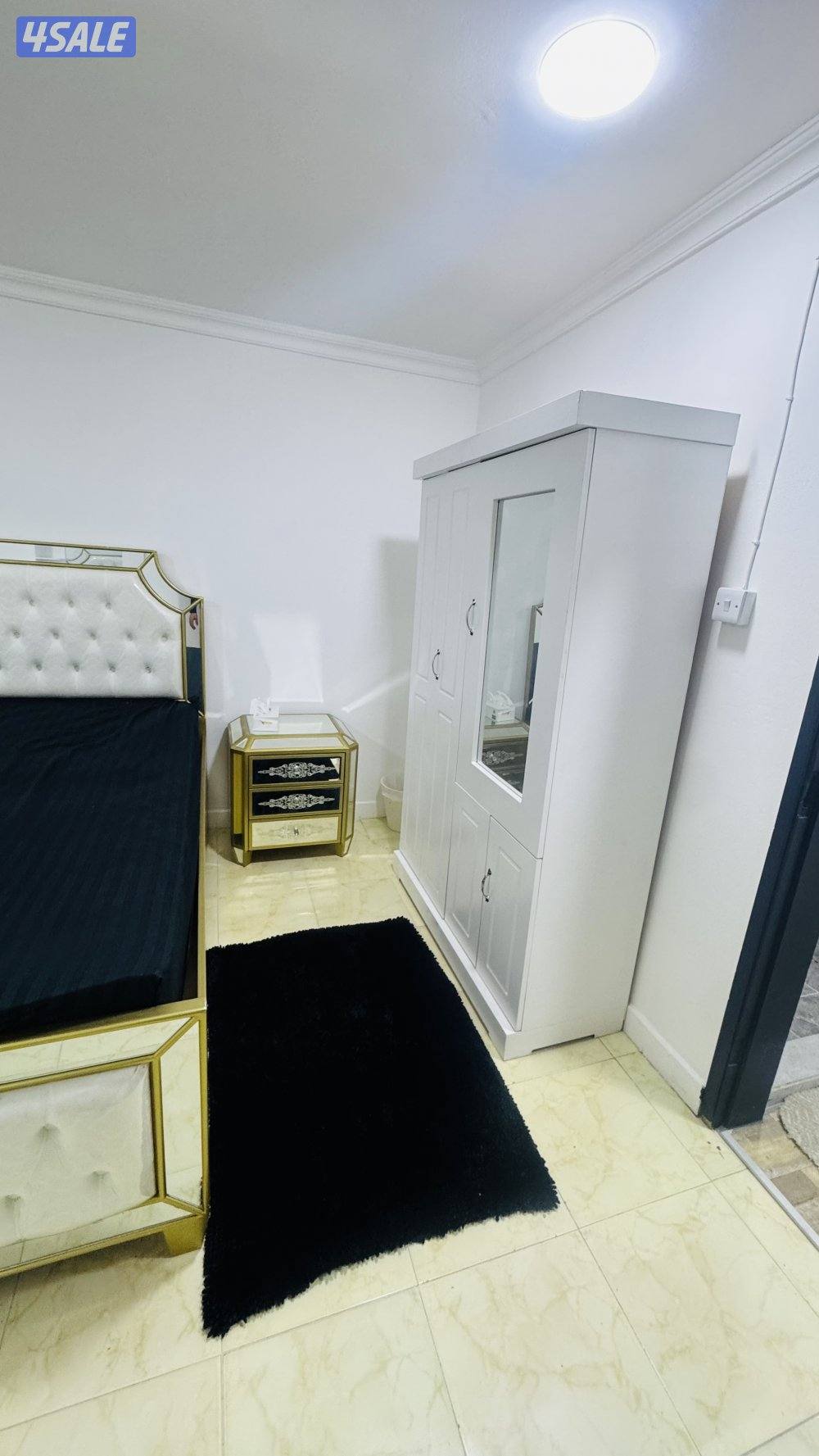 شقه للايجار بحولي غرفة وصالة5