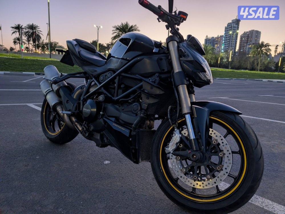Ducati Street Fighter0