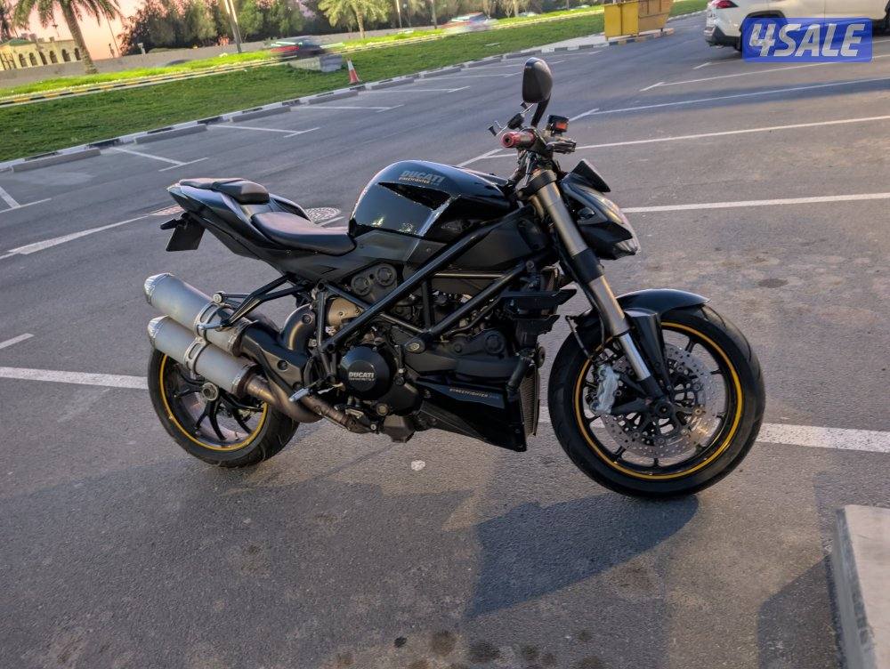 Ducati Street Fighter1