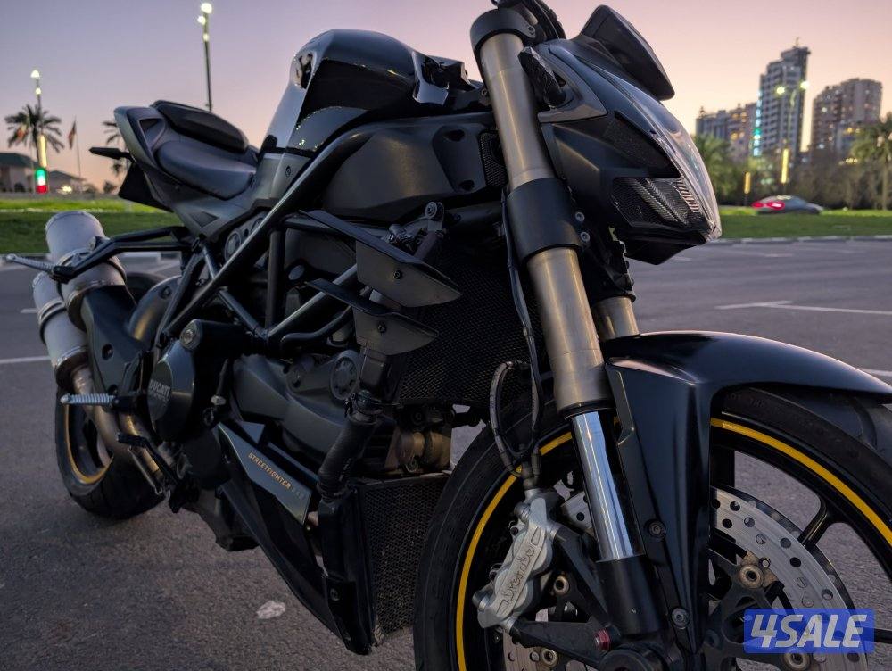 Ducati Street Fighter7
