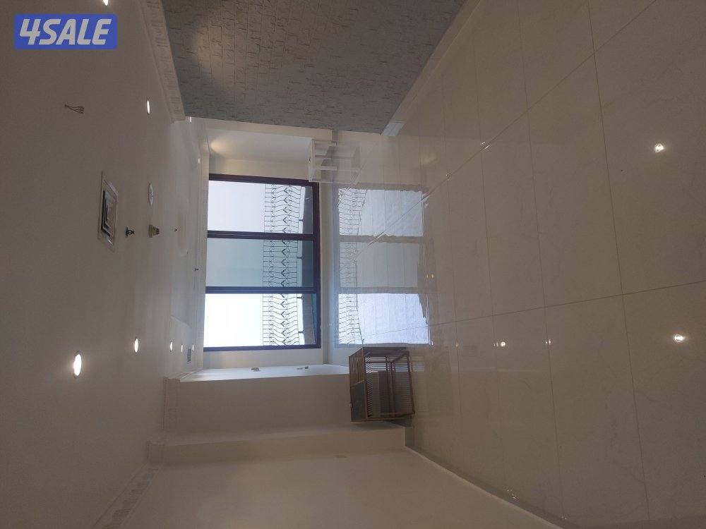 شقه للايجار شاطئ البلاجات السالميه صف اول على البحر مباش9