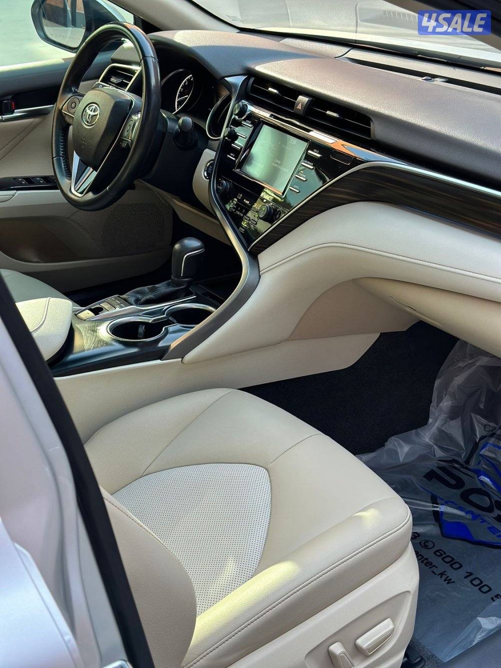 للبيع كامري ليمتد موديل2018 عداد 115 سيرفس منتظم صبغ الوكاله9
