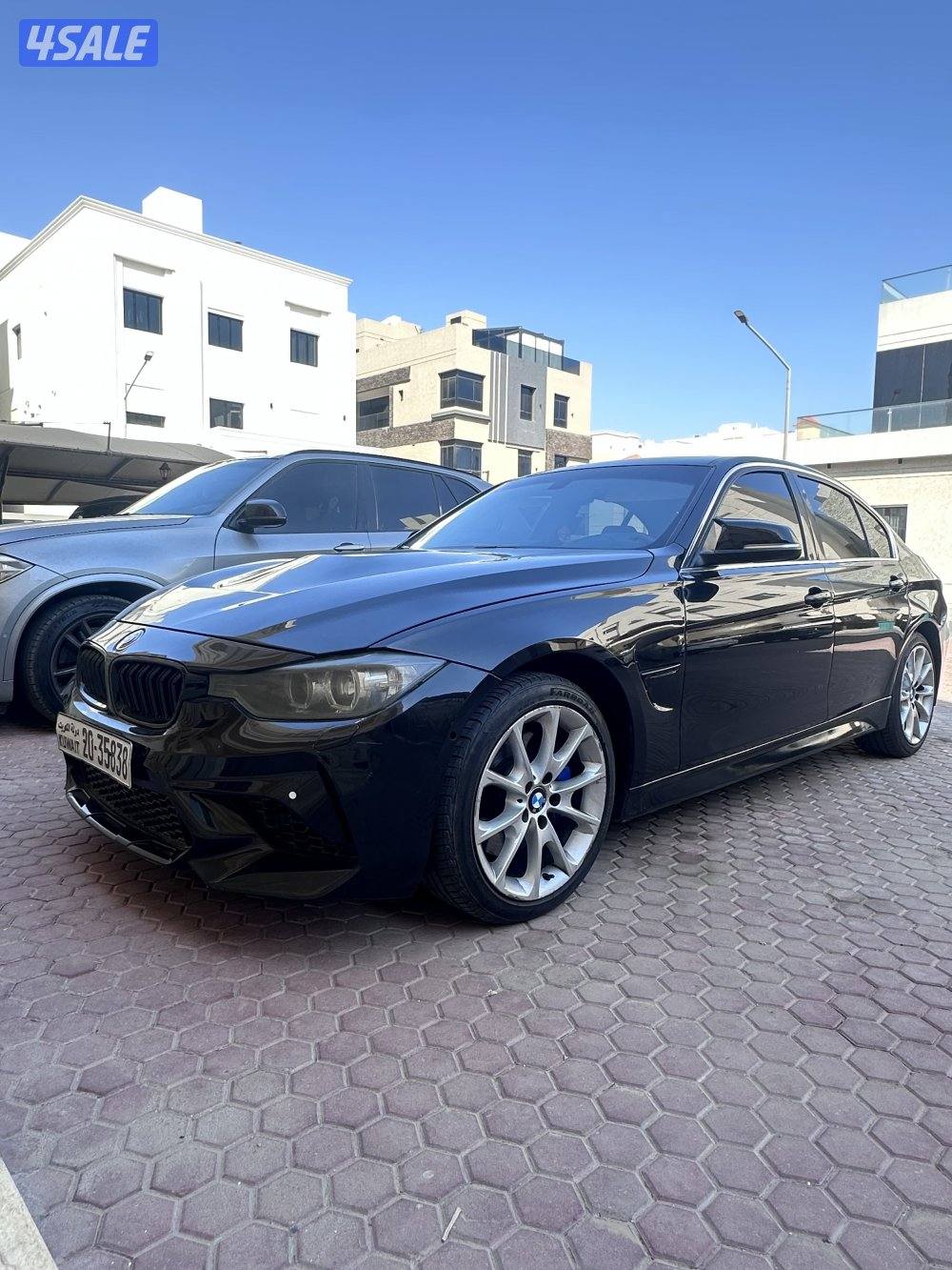 للبيع او للبدل مع جيب او وانيت BMW 335i luxury 20120