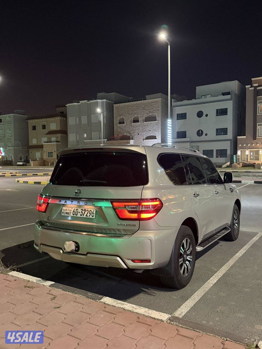 للبيع باترول مديل 2021 تيتانيوم3