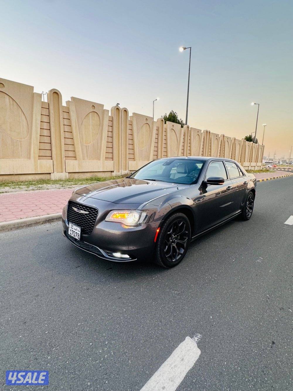 🚘 كرايزلر S300 موديل 20220