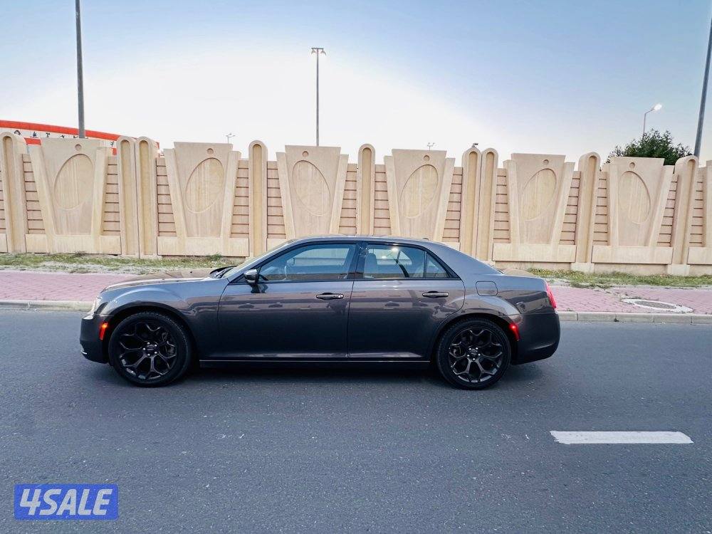 🚘 كرايزلر S300 موديل 20224