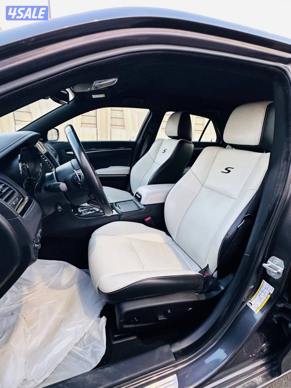 🚘 كرايزلر S300 موديل 20228