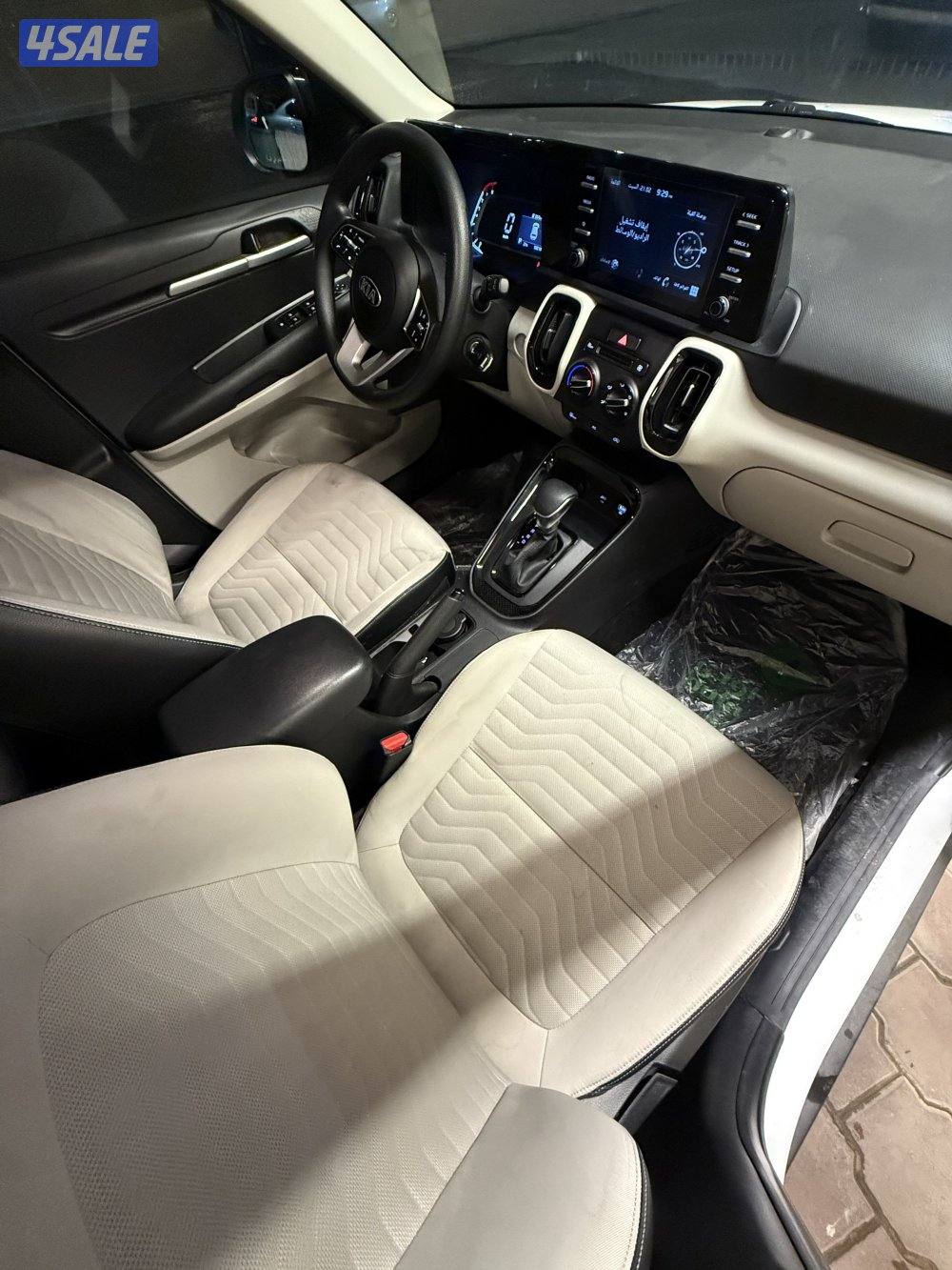 كيا سونيت  2021 عداد 58   بحالة الوكاله15