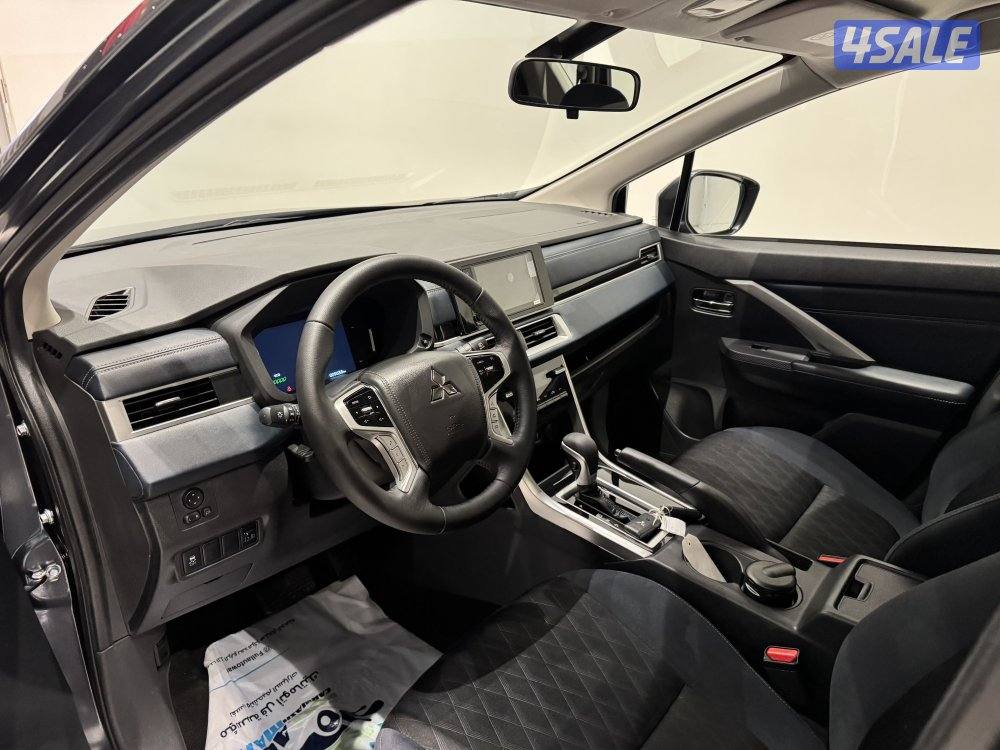 Mitsubishi xpander cross1