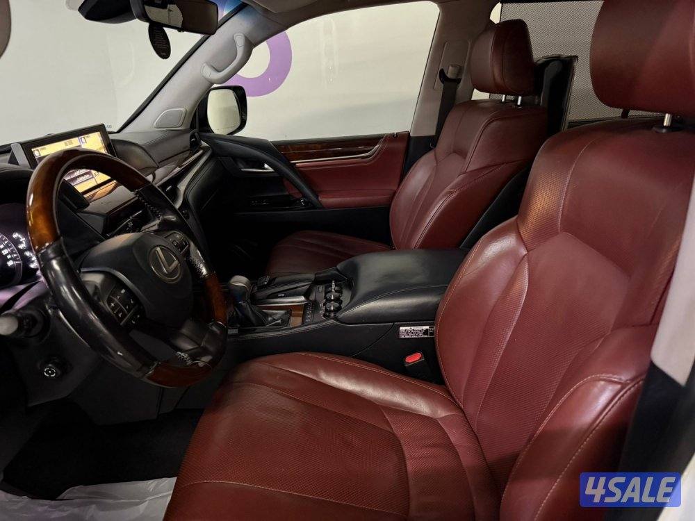 للبيع موديل2018 وارد الوكالة شرط الفحص سعر139005