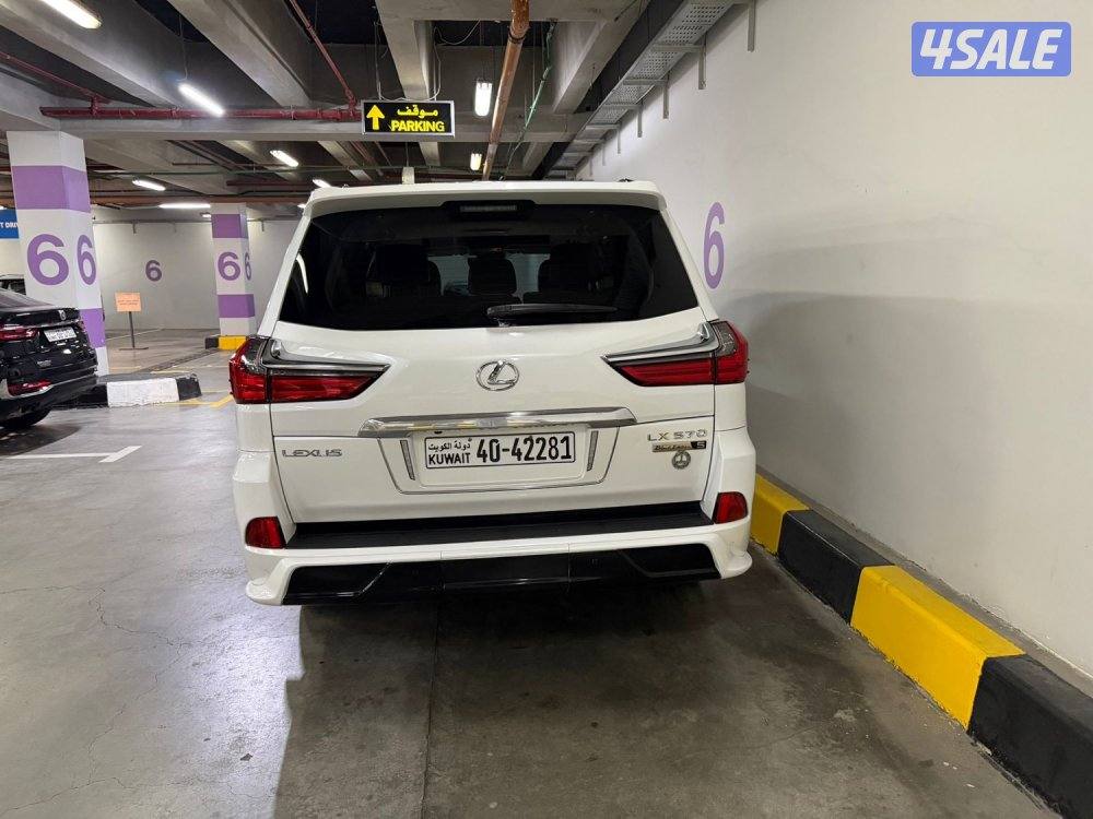 للبيع موديل2018 وارد الوكالة شرط الفحص سعر139004