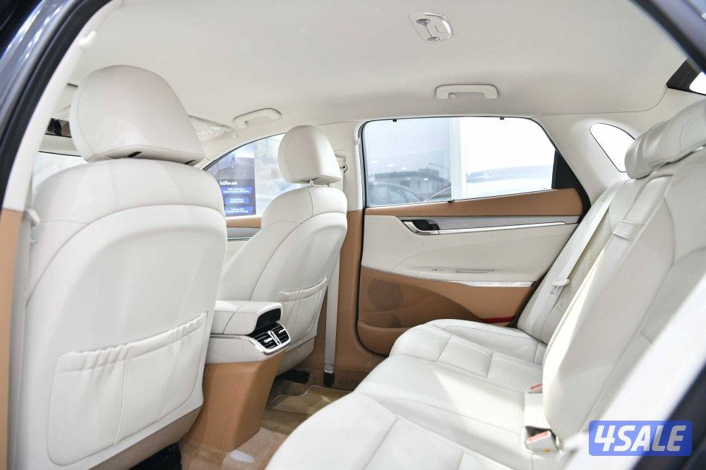 هيونداي ازيرا4