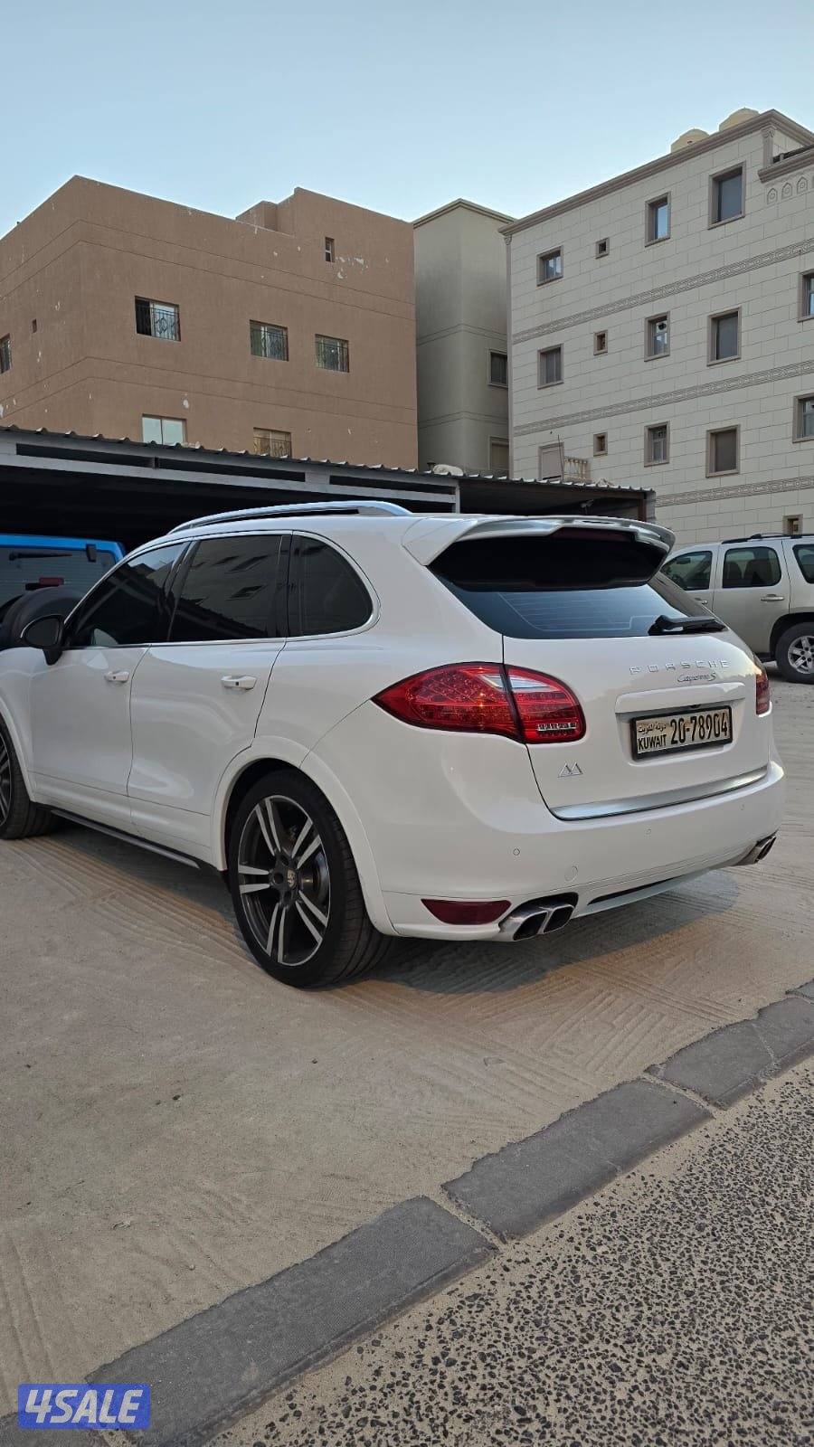 بورش كاين اس 8 سلندر8