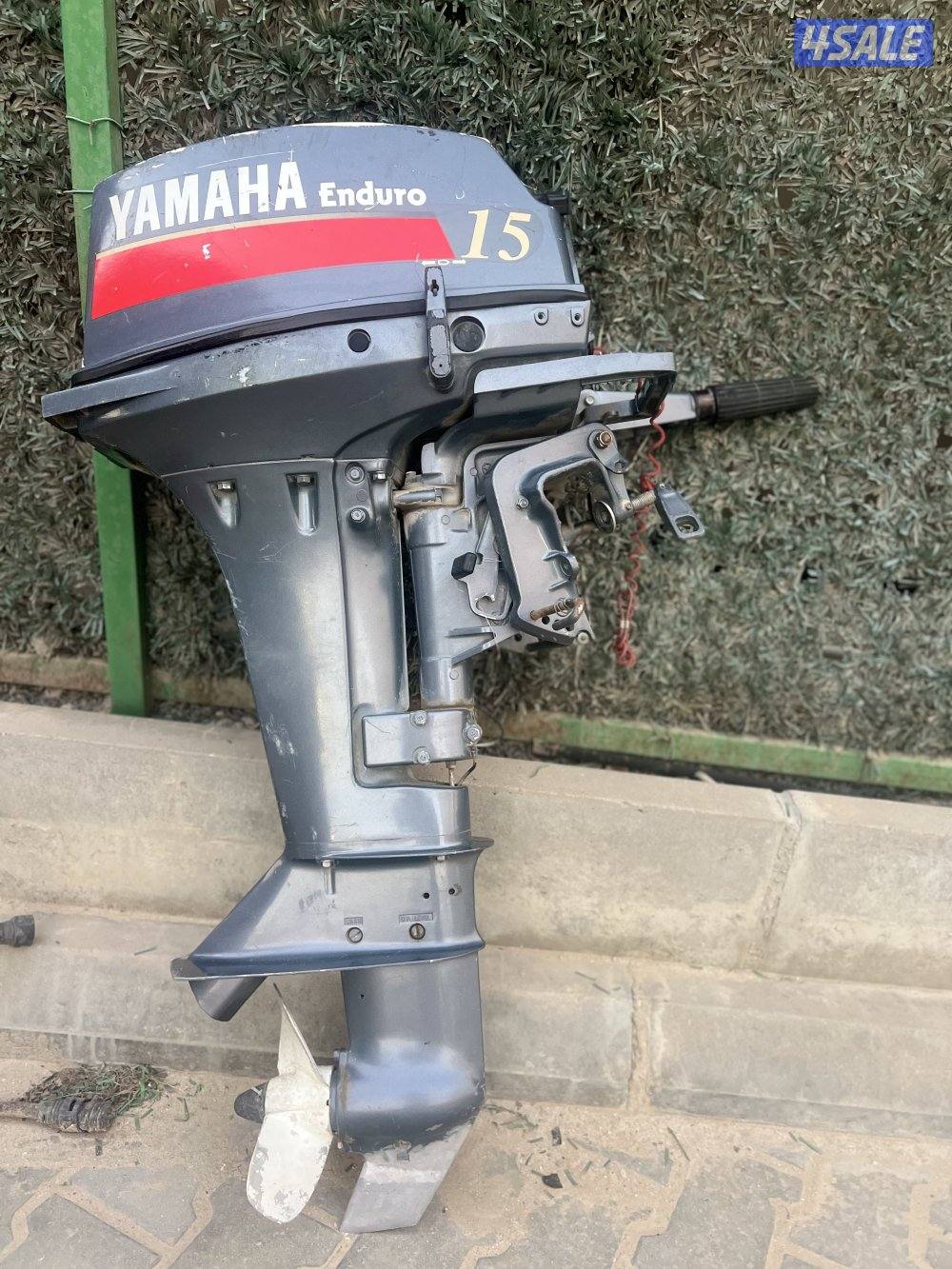 للبيع مكينة 15 حصان ياماها تم عمل سيرفس كامل لها بالوكاله0