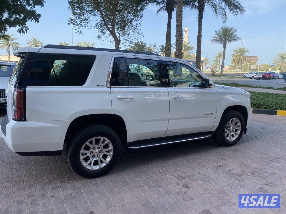 يوكن صبغ الوكاله  بحاله ممتازه موديل 2017 ماشي 1871