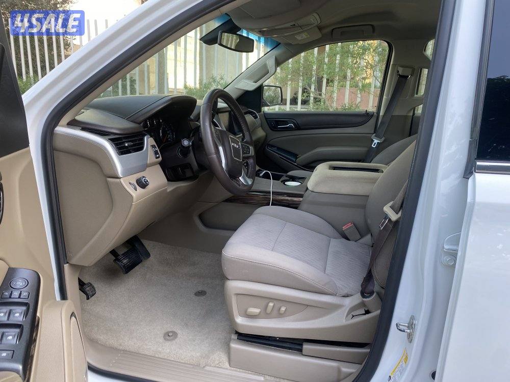 يوكن صبغ الوكاله  بحاله ممتازه موديل 2017 ماشي 1877