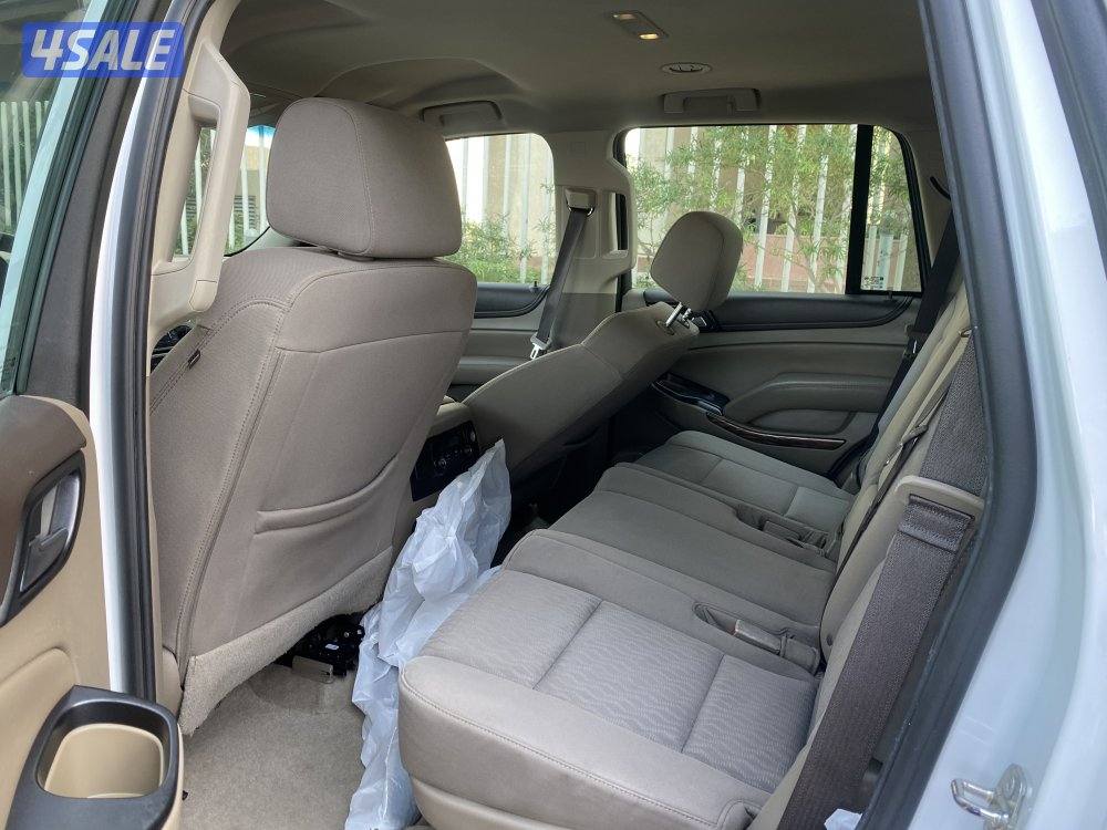 يوكن صبغ الوكاله  بحاله ممتازه موديل 2017 ماشي 1879