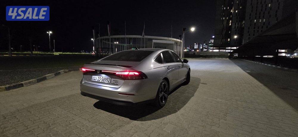 للبيع هوندا اكورد هايبرد سبورت1