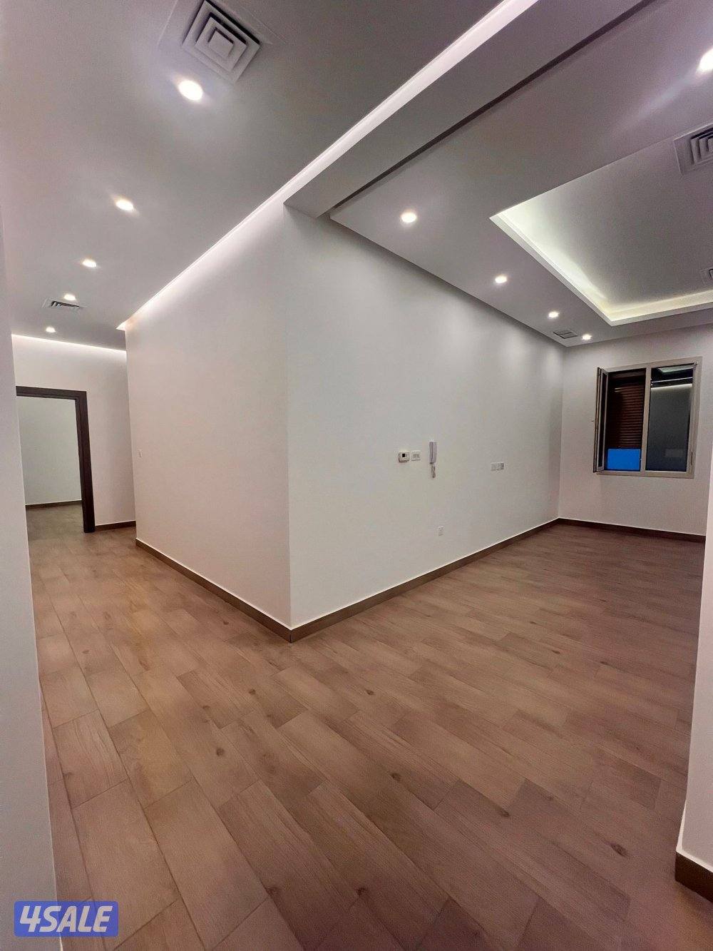 للإيجار شقة جديدة اول ساكن ٣ غرف نوم وغرفة ناني6