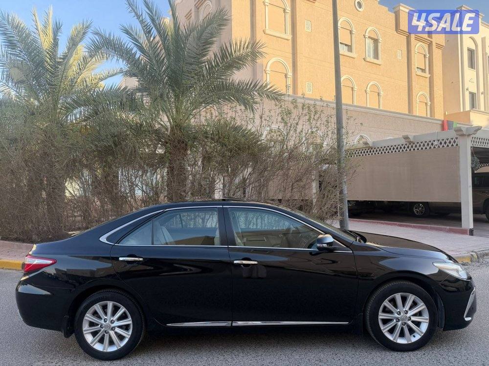 للبيع كامري عداد قليل1