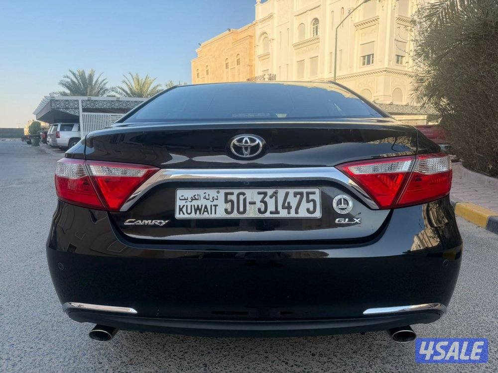 للبيع كامري عداد قليل4