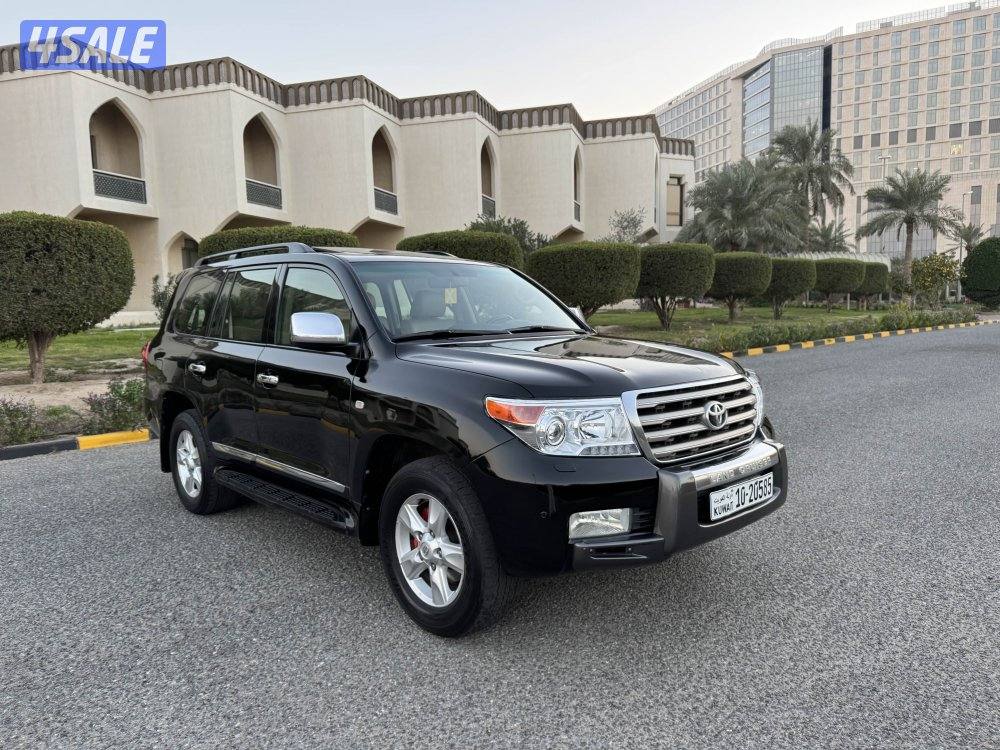 للبيع تويوتا لاندكروزر VXR ‏شرط الفحص موديل 20106