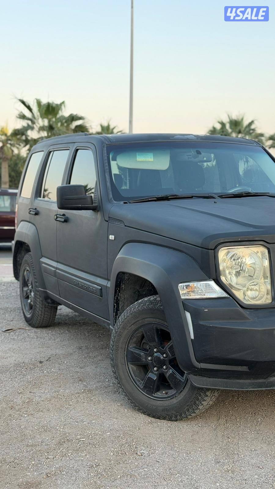 جراند شيروكي موديل 2012 / بحاله ممتازه3