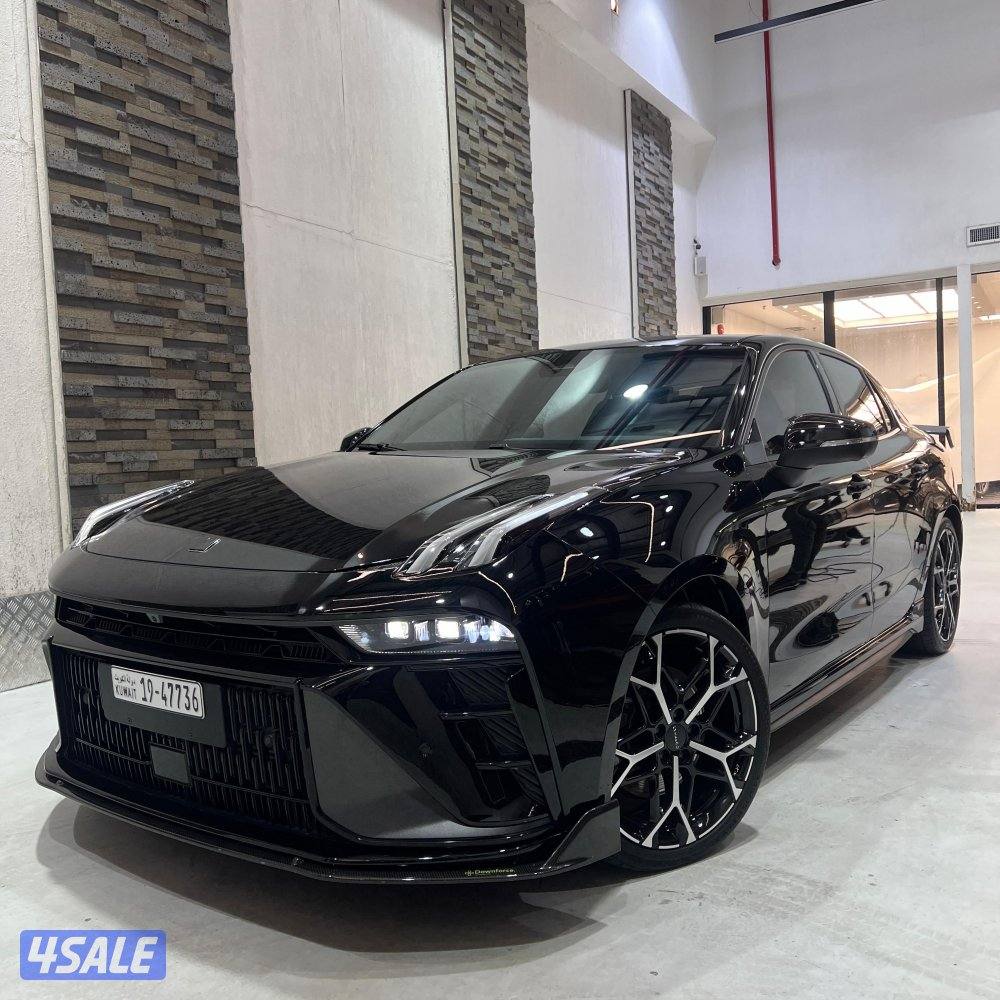 LInk&Co 03+ DOWNFORCE0