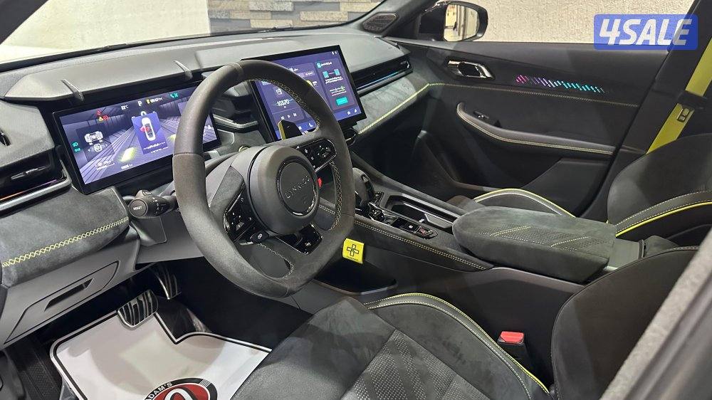 LInk&Co 03+ DOWNFORCE12