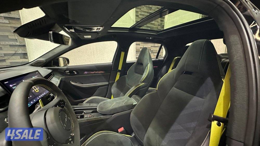 LInk&Co 03+ DOWNFORCE14