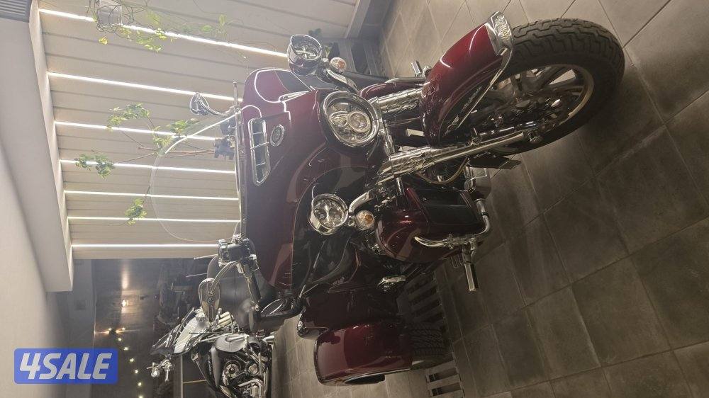 للبيع هارلي ترايك0
