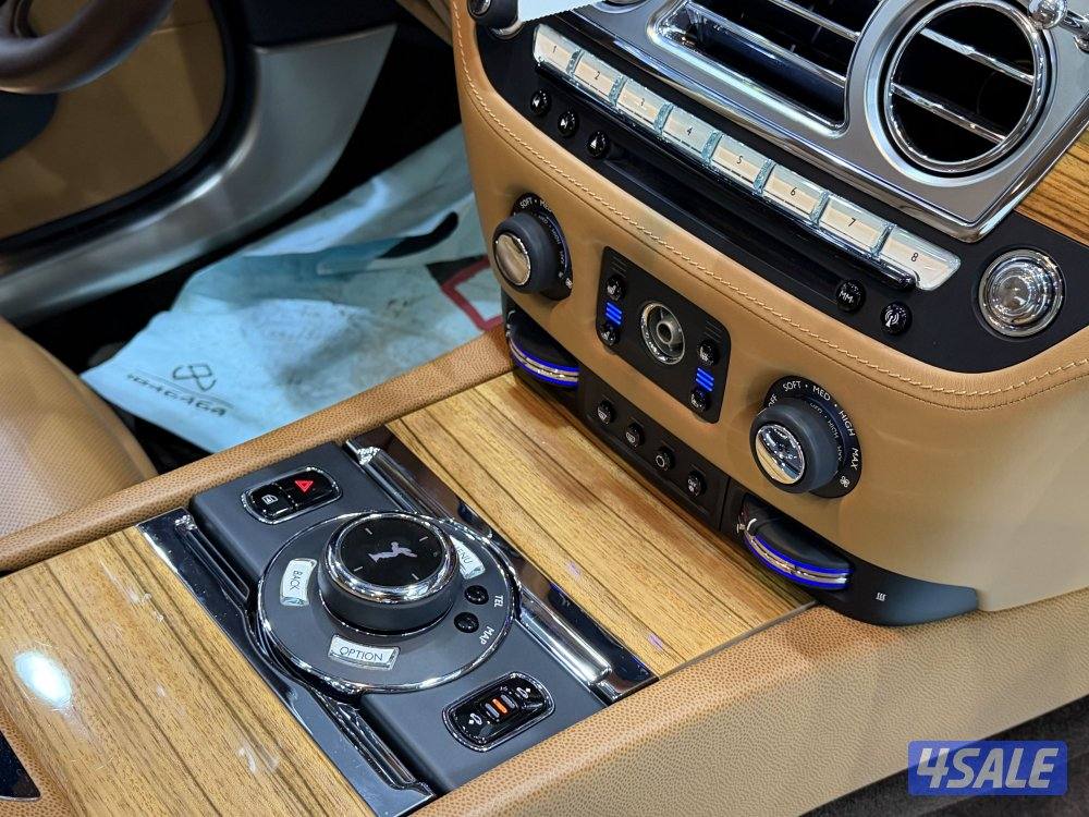 ريث موديل 2015 عداد قليل 32 الف فقط وارد الوكاله الغانم صبغ وكاله8