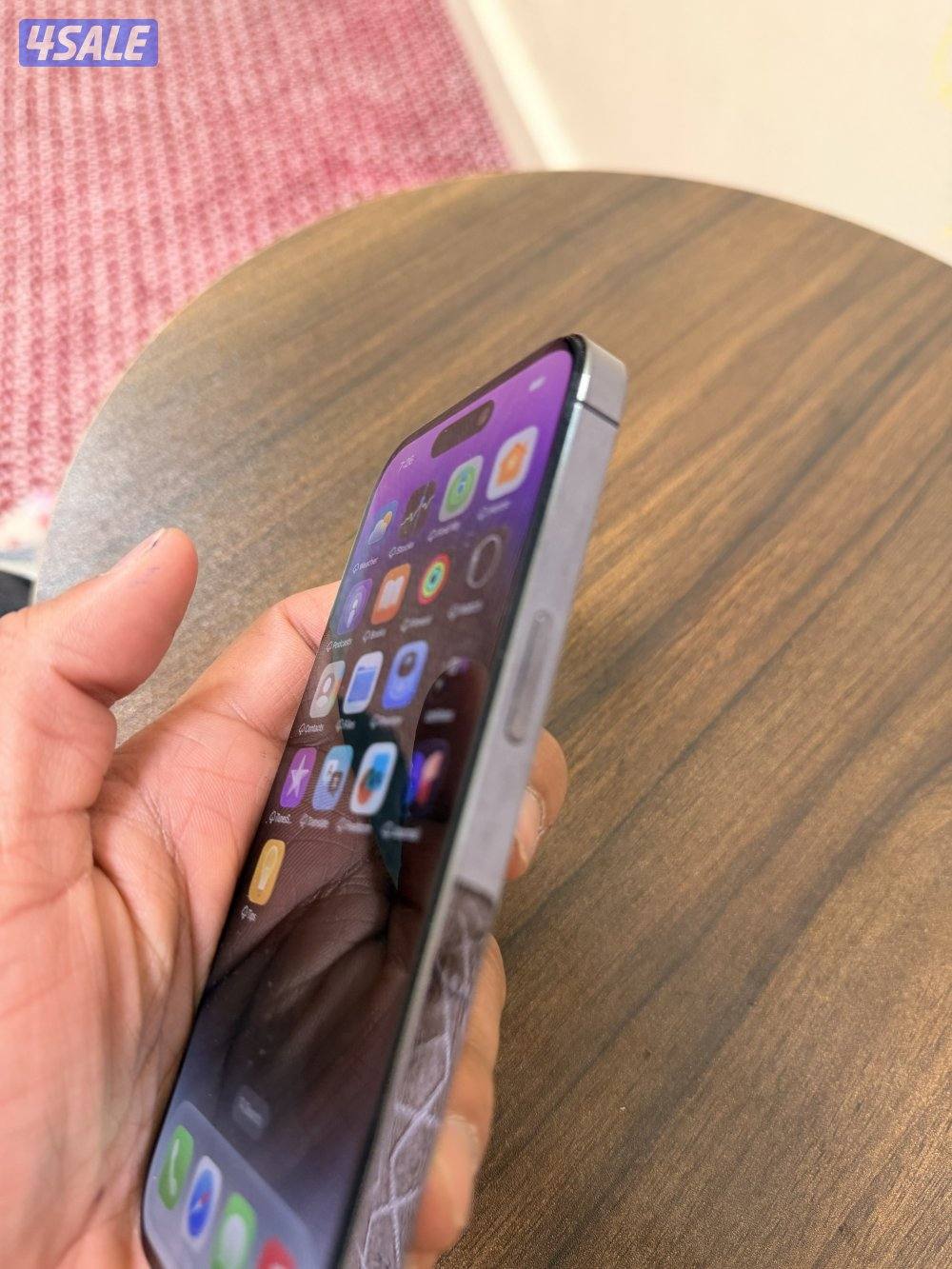 Iphone 14 pro with dual sim not opened am3