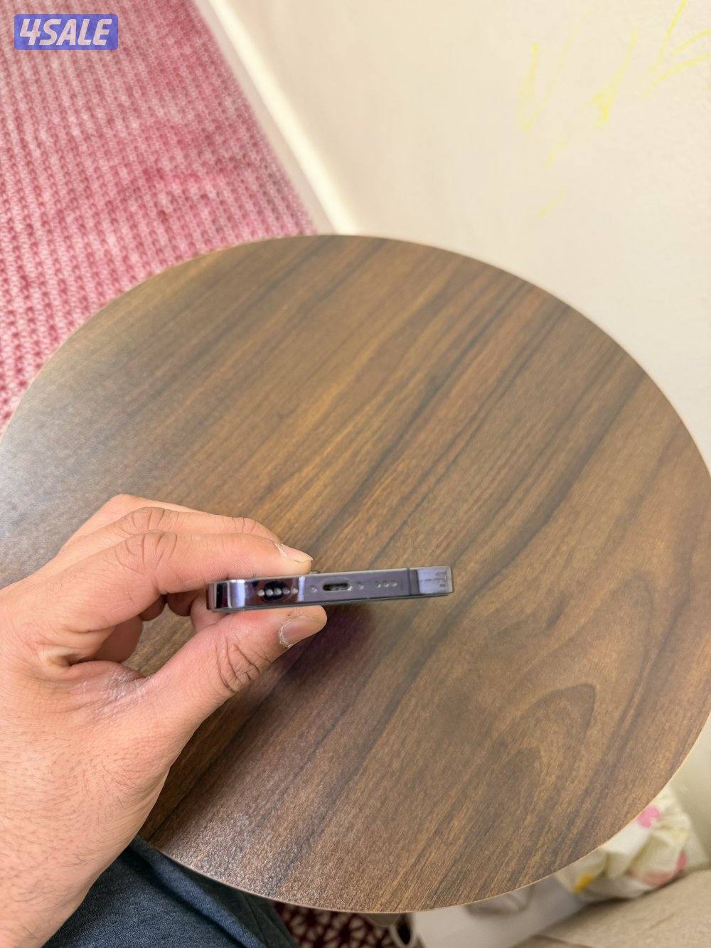 Iphone 14 pro with dual sim not opened am6