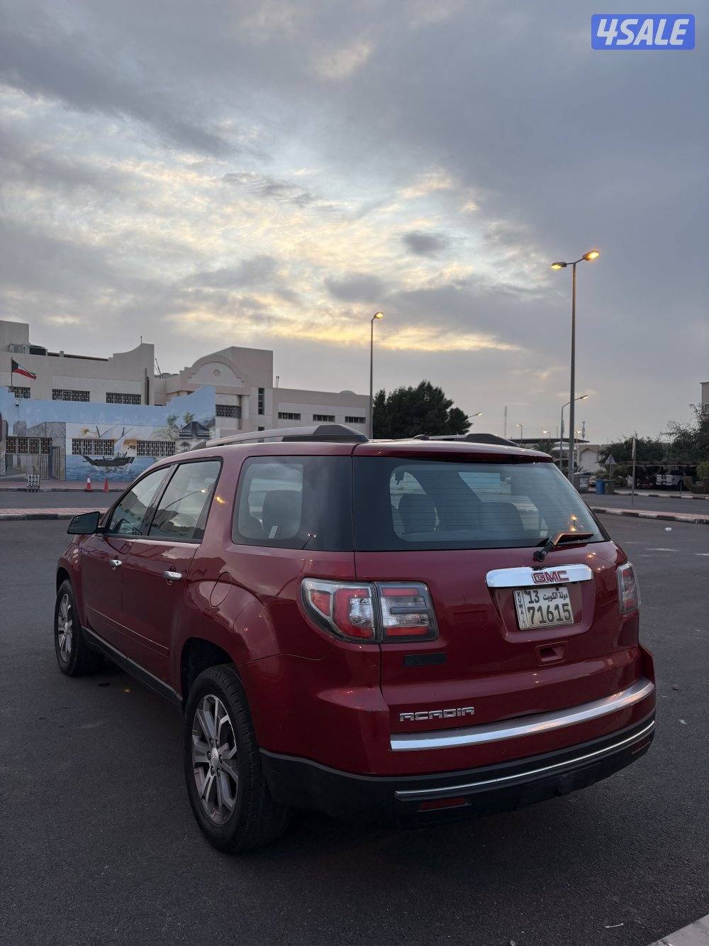 للبيع اكاديا 2014 صبغ وكاله2