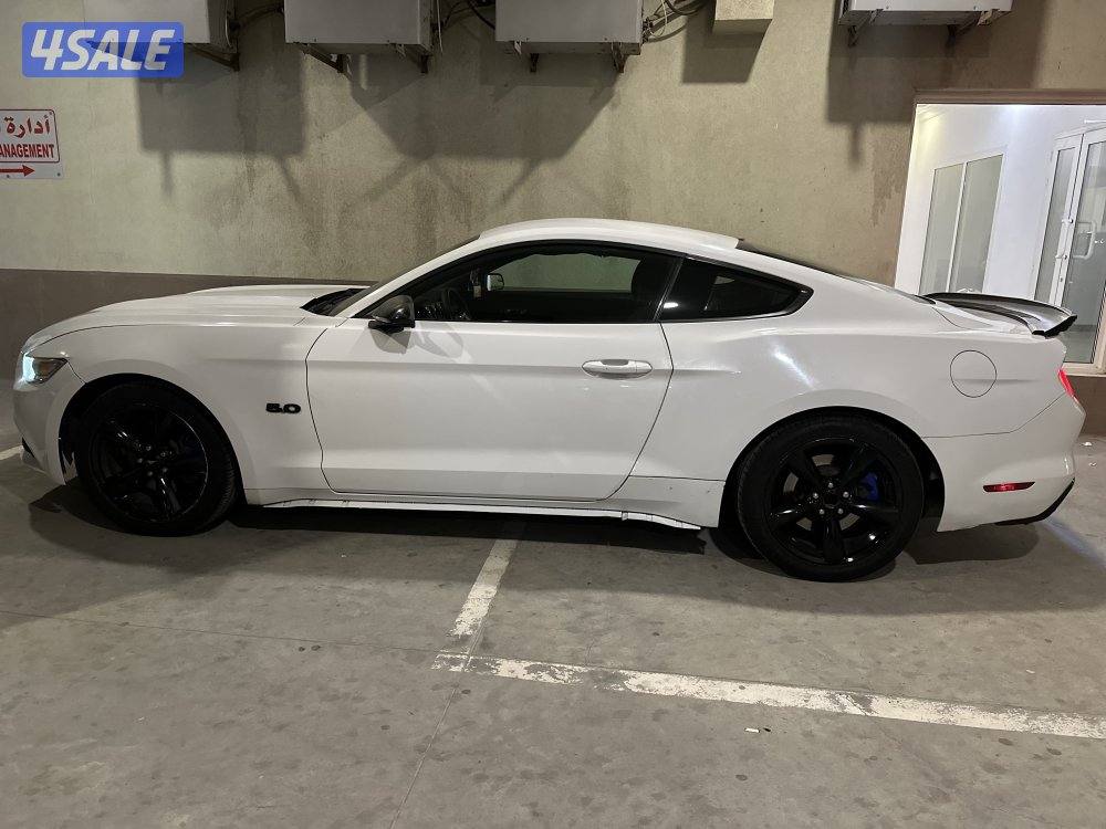 موستنق موديل 2015 / 6 سلندر بحاله جيده جدا /ماشي 193الف3