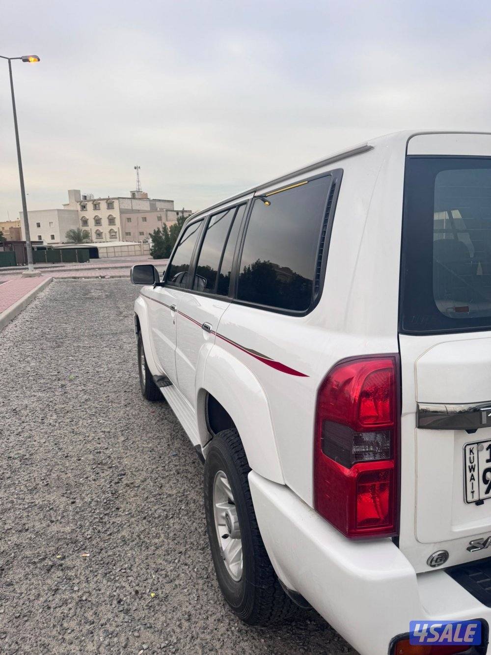 سفاري فتك 2016 وارد البابطين صبغ الوكالة عدا قطعة صغيرة كف اليد1