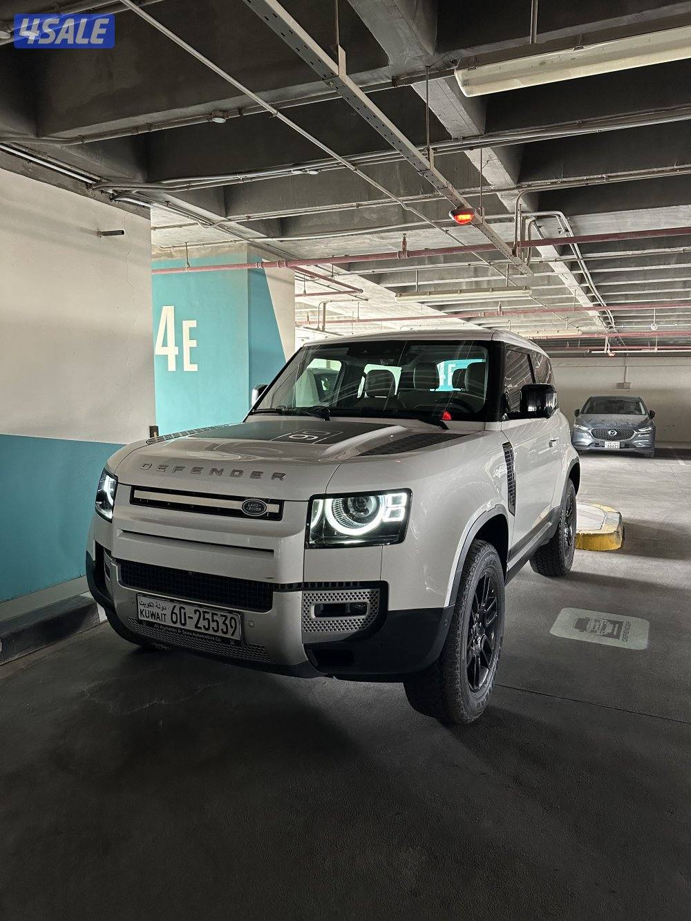 للبيع ديفندر90 باب واحد موديل 20220