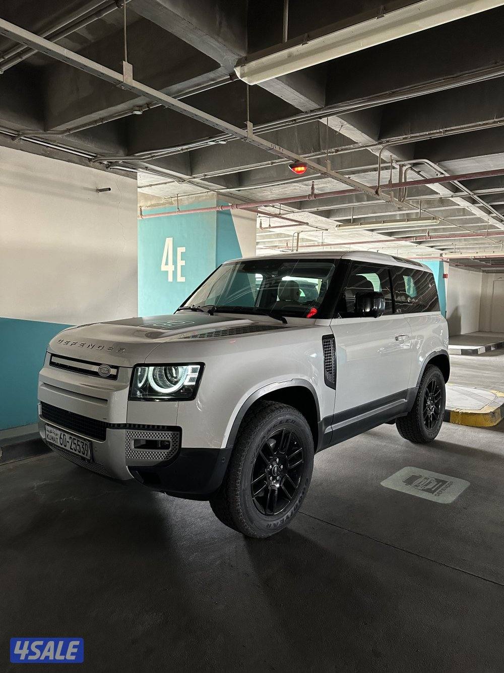 للبيع ديفندر90 باب واحد موديل 20224