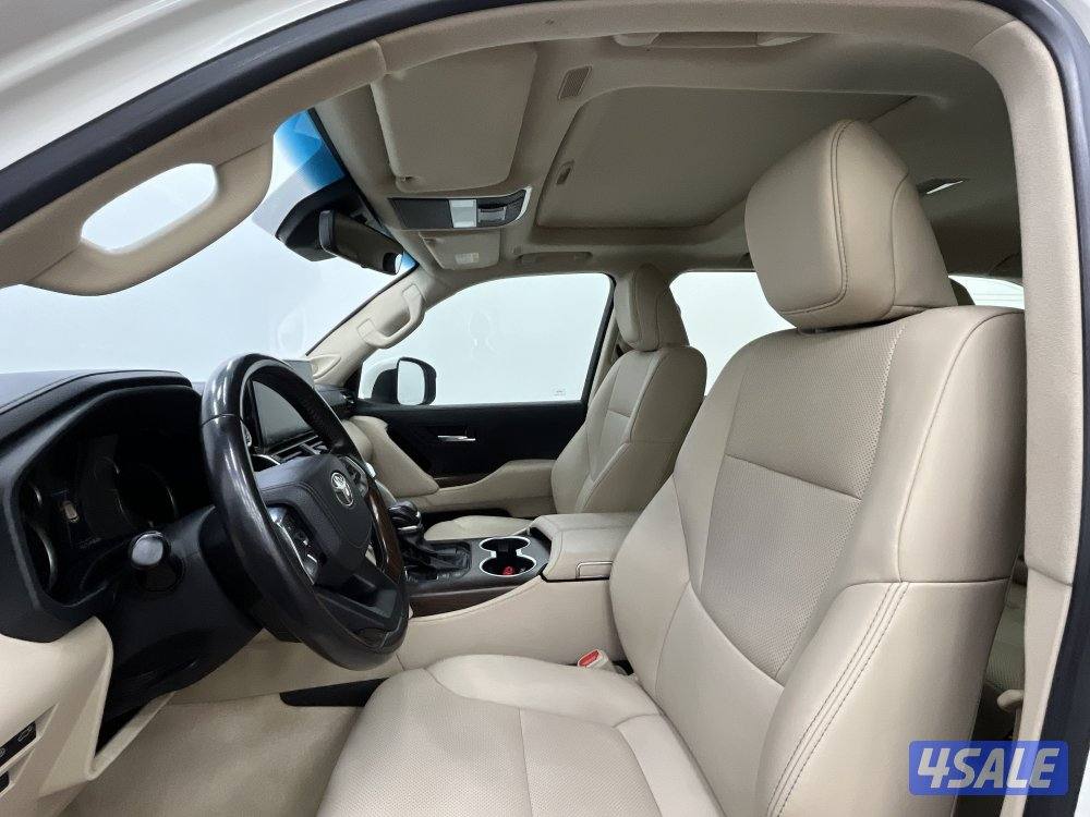 TOYOTA LAND CRUISER Toyota LAND CRUISER 20235