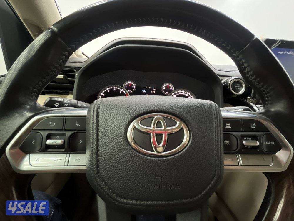 TOYOTA LAND CRUISER Toyota LAND CRUISER 20237